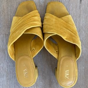 Zara size 42 (US 11) suede cross strap heel yellow